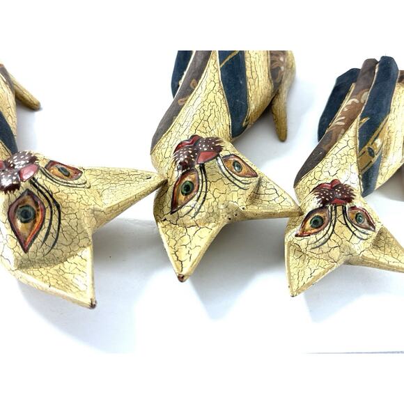 Set of 3 Hand Carved Wood Cat Sculptures Crackle Painted Folk Art - Picture 7 of 8